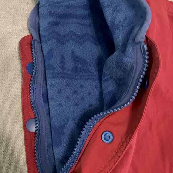 Chubbies Reversible Deep Red and Navy Blue Pullover Jacket, size Medium - Picture 4 of 12